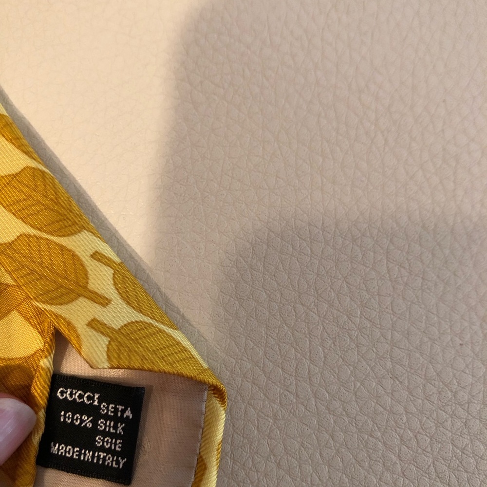 (Sold)Gucci Silk Tie - Picture 5 of 8